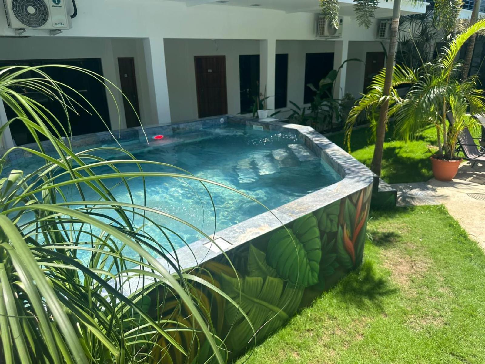 Private Fully Furnished Home At Wide Mouth Frog Hostel Quepos Exterior foto